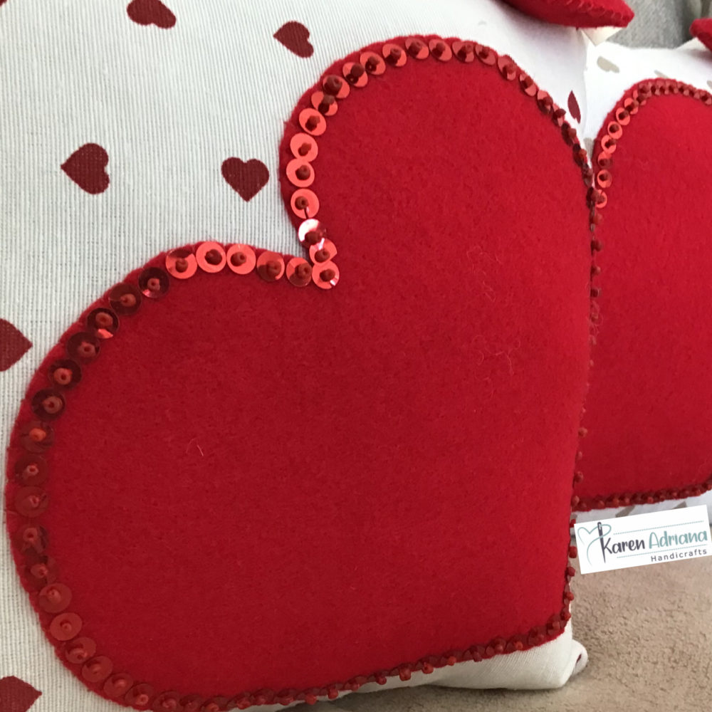 COJIN CORAZÓN ♥️