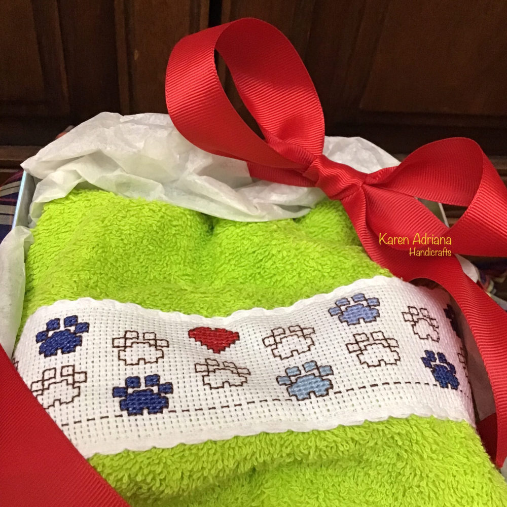 🐾TOALLA CON HUELLAS 🐾